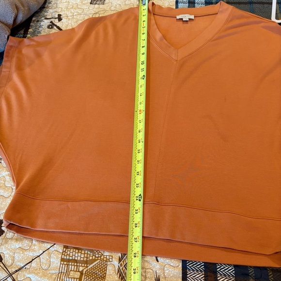 Loft women’s V-neck orange top with batwing sleeves size M - Picture 7 of 8